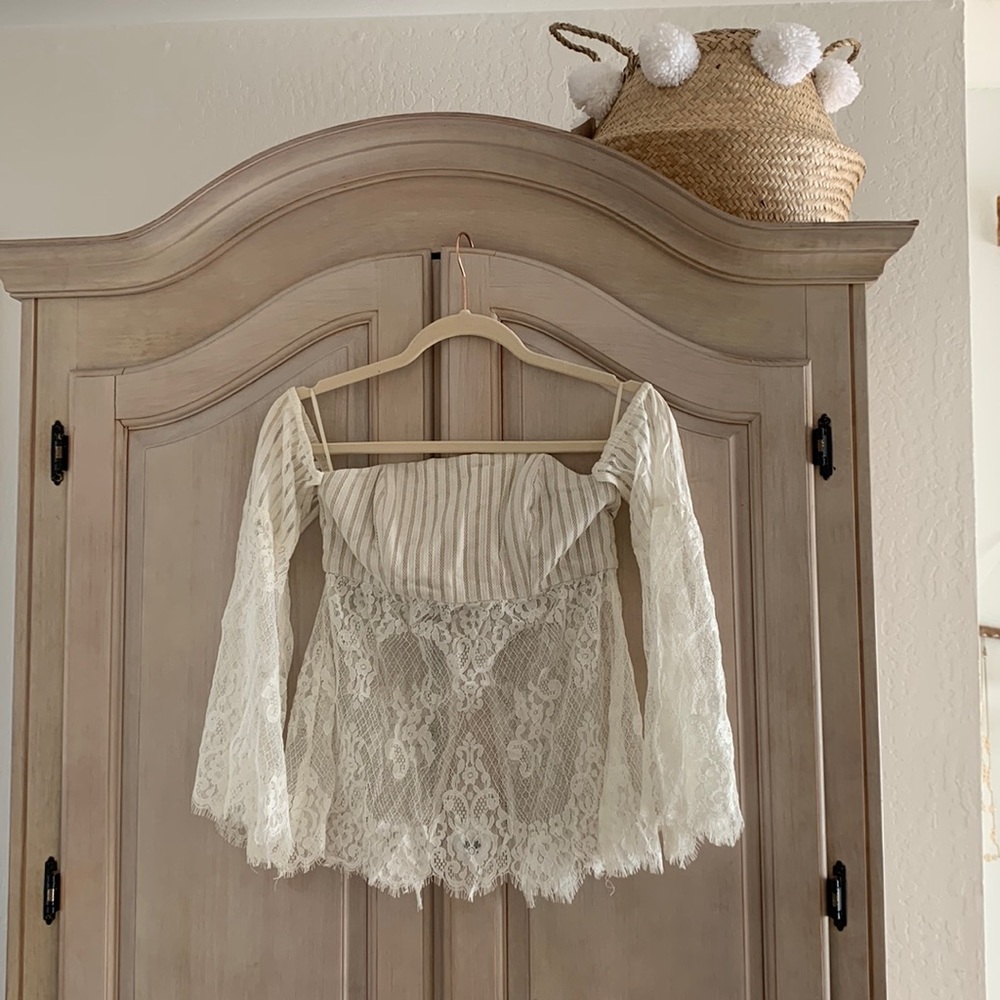NWOT Stone Cold Fox Positano French Lace Top 1